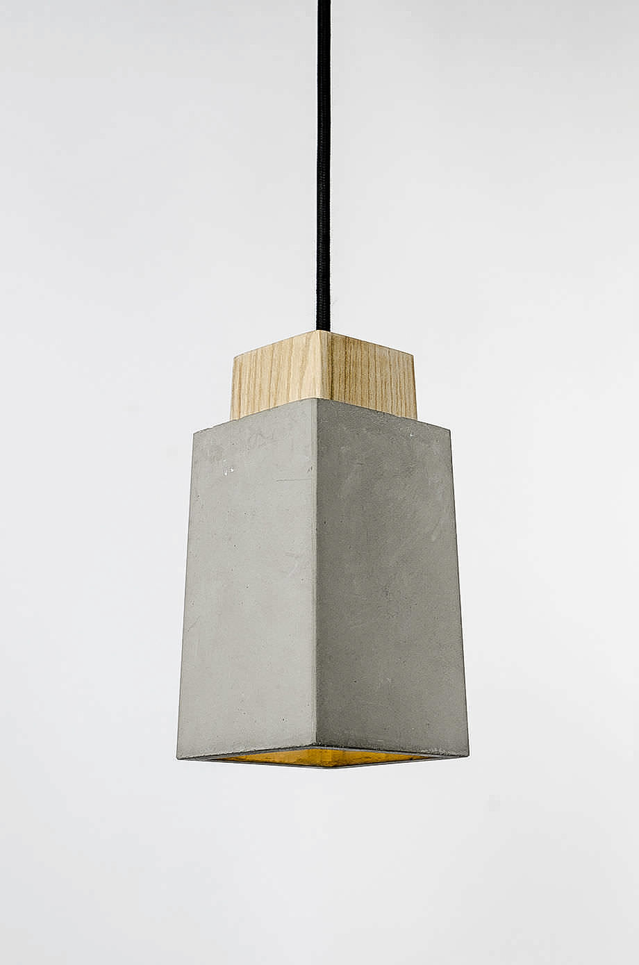 <span style="font-weight: bold;">LAMPARA DE CONCRETO </span>&nbsp;